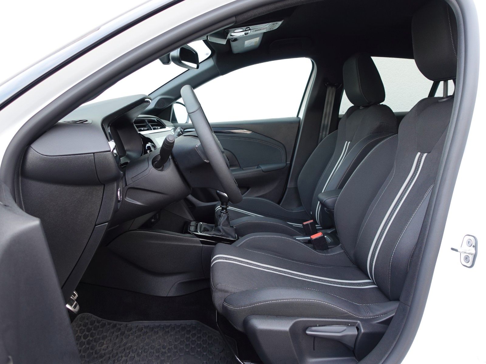 Fahrzeugabbildung Opel Corsa GS 1.2T,10"Navi,Kamera,Sitzhzg,Allwetter