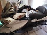 Suzuki Burgman 650Z Top Zustand u. Zubehör+Neuteile - SUZUKI BURGMAN 650