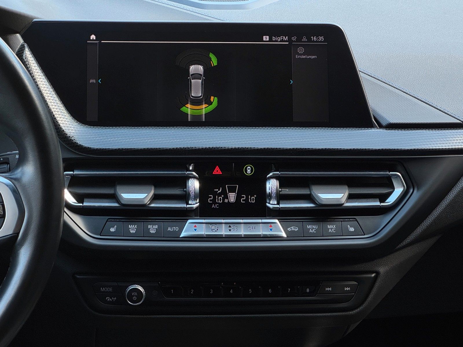 Fahrzeugabbildung BMW 118i M Sport SHZ HiFi Adap. LED PDC TEMP CarPlay