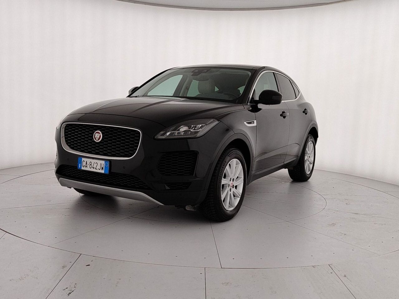 Jaguar E-Pace 2.0D 150 CV R-Dynamic S imagem 3