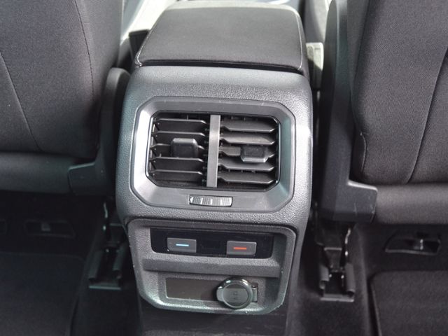 Tiguan 1.5 TSI Active AHK/LED/ACC/APP-CONNECT/PD