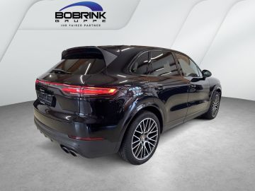 Porsche Cayenne - 4