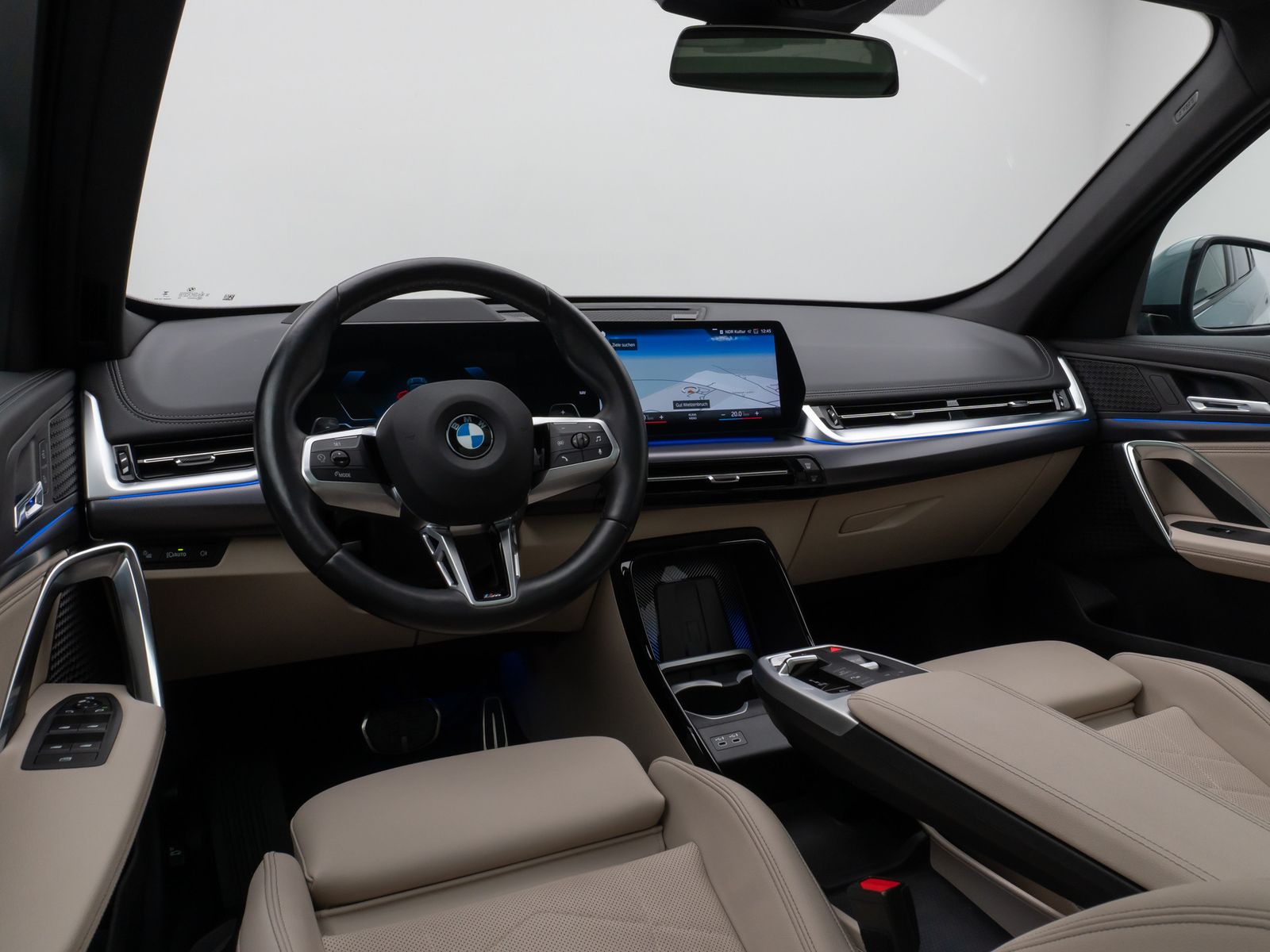Fahrzeugabbildung BMW X1 xD23d M Sport Panorama 360°HUD DAB AHK 19Zoll