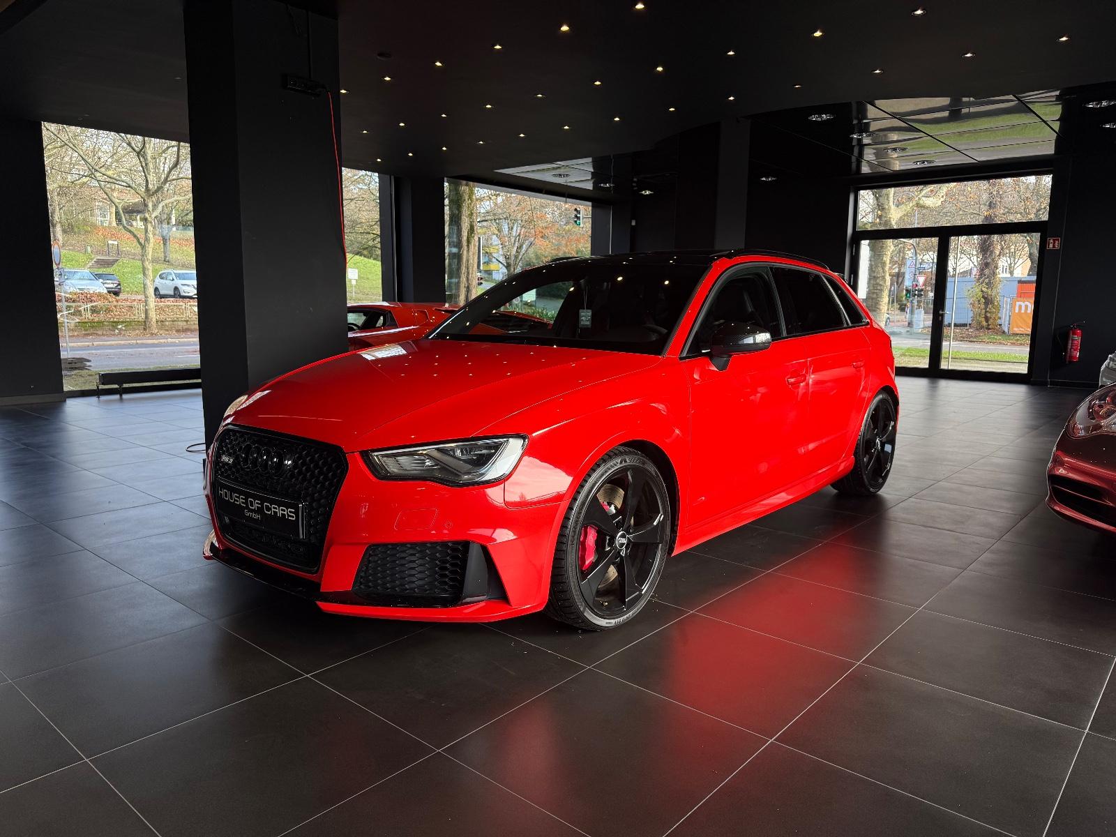 Audi RS3 Sportback 2.5 TFSI quattro*Pano*Bang&Olufsen