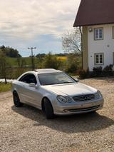 Mercedes-Benz CLK320 Automatik (TÜV 05/28) - Mercedes-Benz mit Benzin-Antrieb: Coupe, 3.0