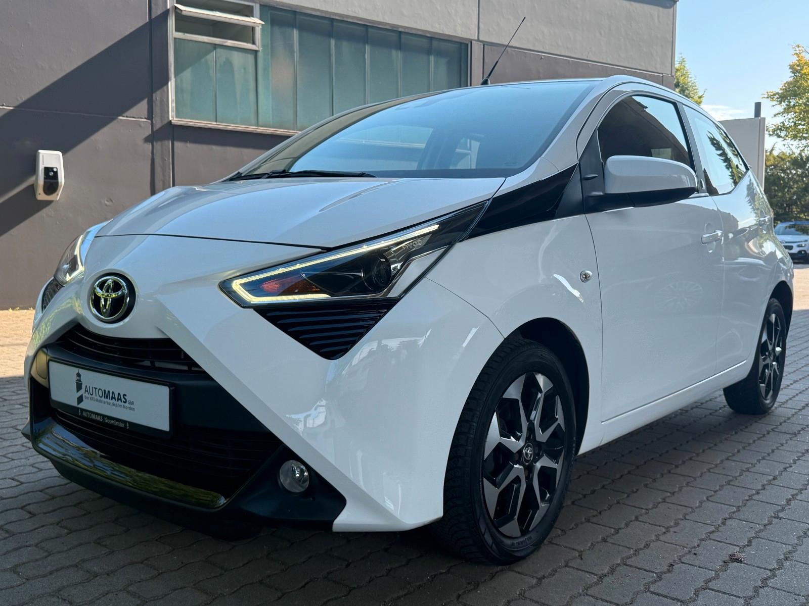 Toyota Aygo AYGO x-play Team D