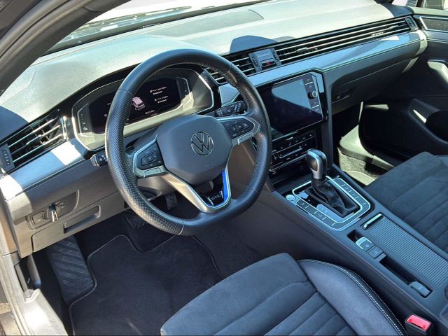 PASSAT VARIANT GTE 1.4 TSI DSG AZV+IQ.LIGHT+NAVI