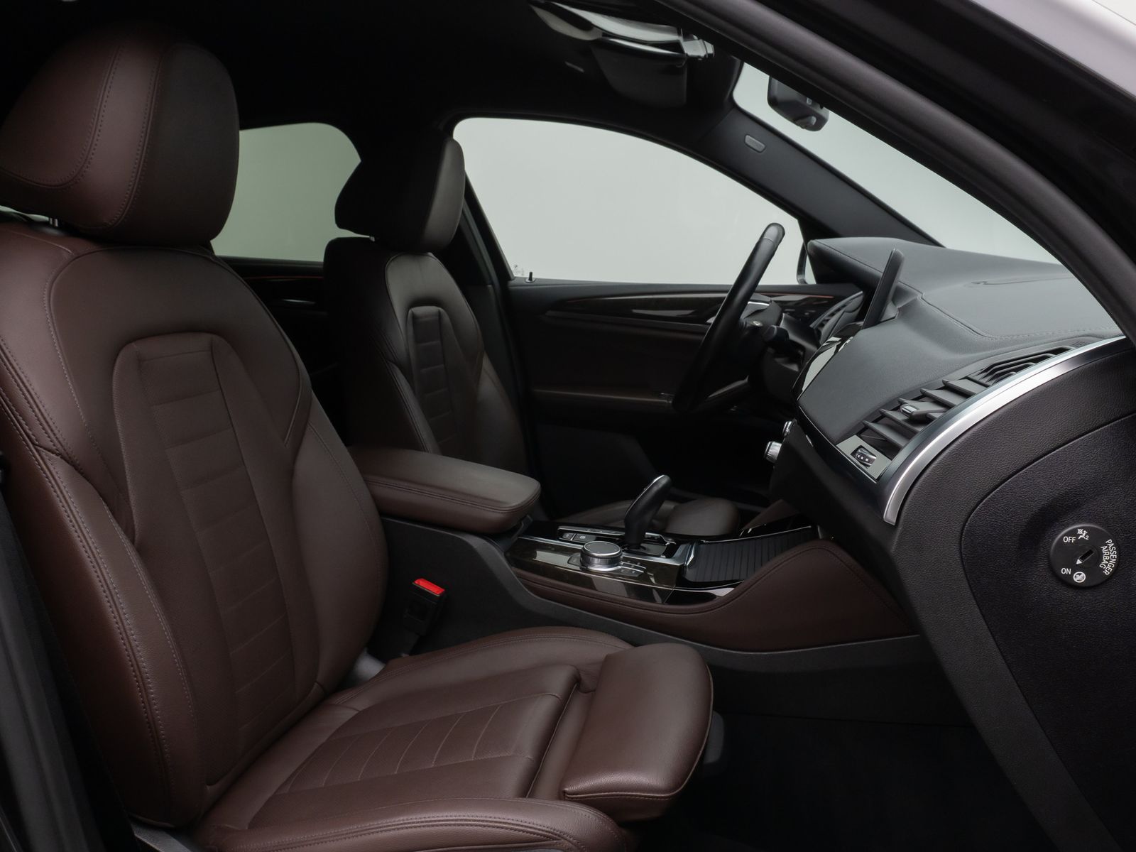 Fahrzeugabbildung ALPINA XD4 360°HUD DAB H/K Belüftung Komfort Alarm 20Zl