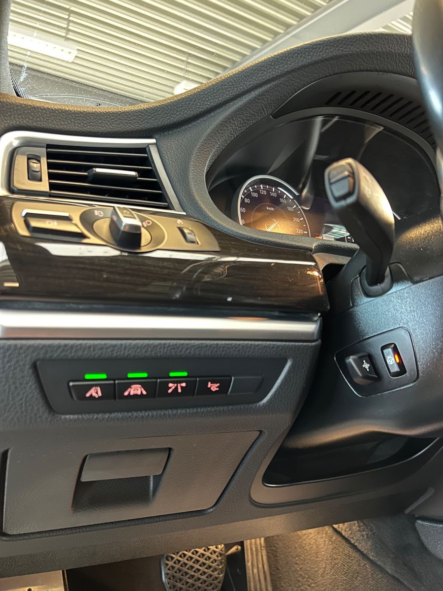 Fahrzeugabbildung BMW Gran Turismo 530 d xDrive M Sport