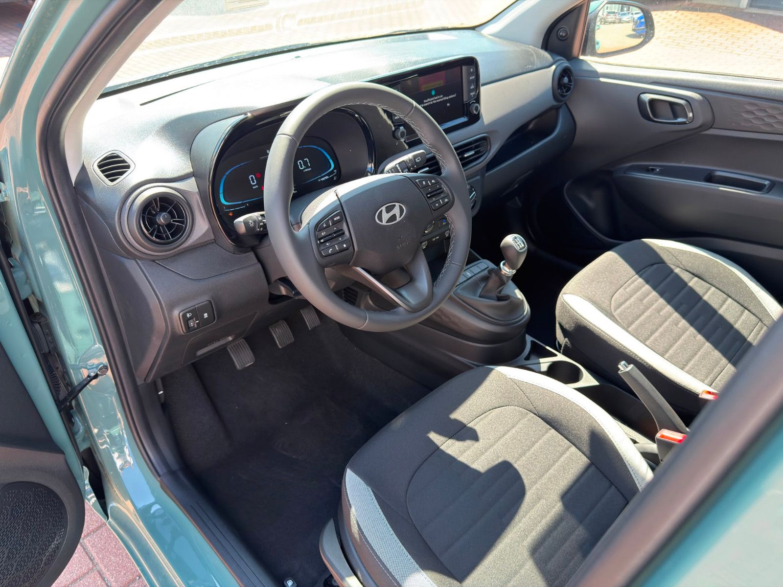 Fahrzeugabbildung Hyundai i10 1.0 Select *Navi*Klima*CarPlay*RFKamera*PDC*