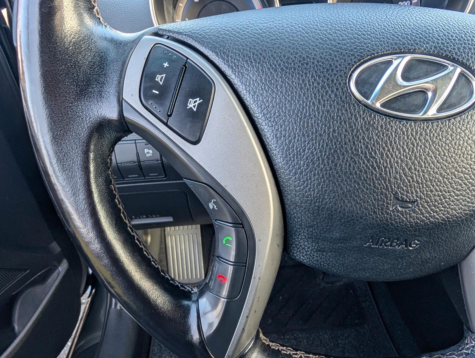 Hyundai i30 2014 — photo 34
