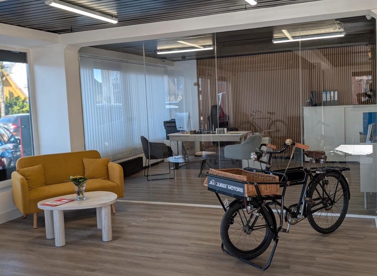 showroom-image-main