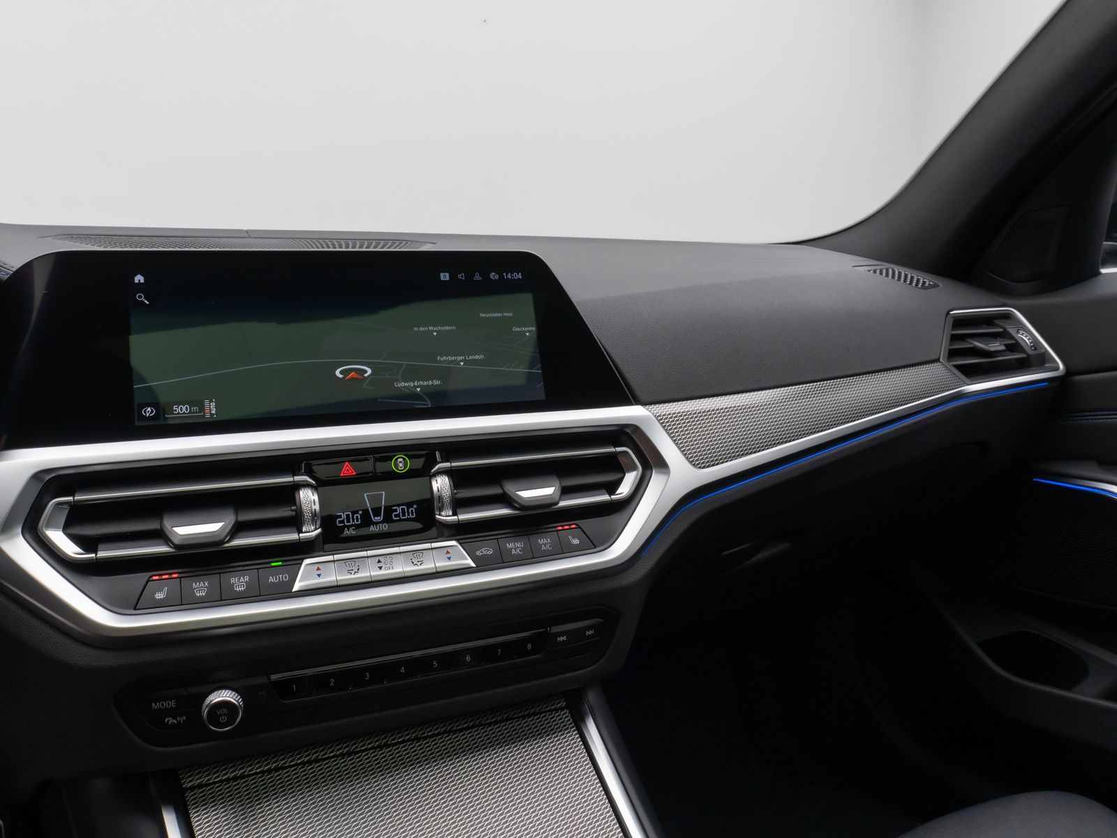 Fahrzeugabbildung BMW 330i M Sport Panorama Kamera Laser HUD DAB HiFi