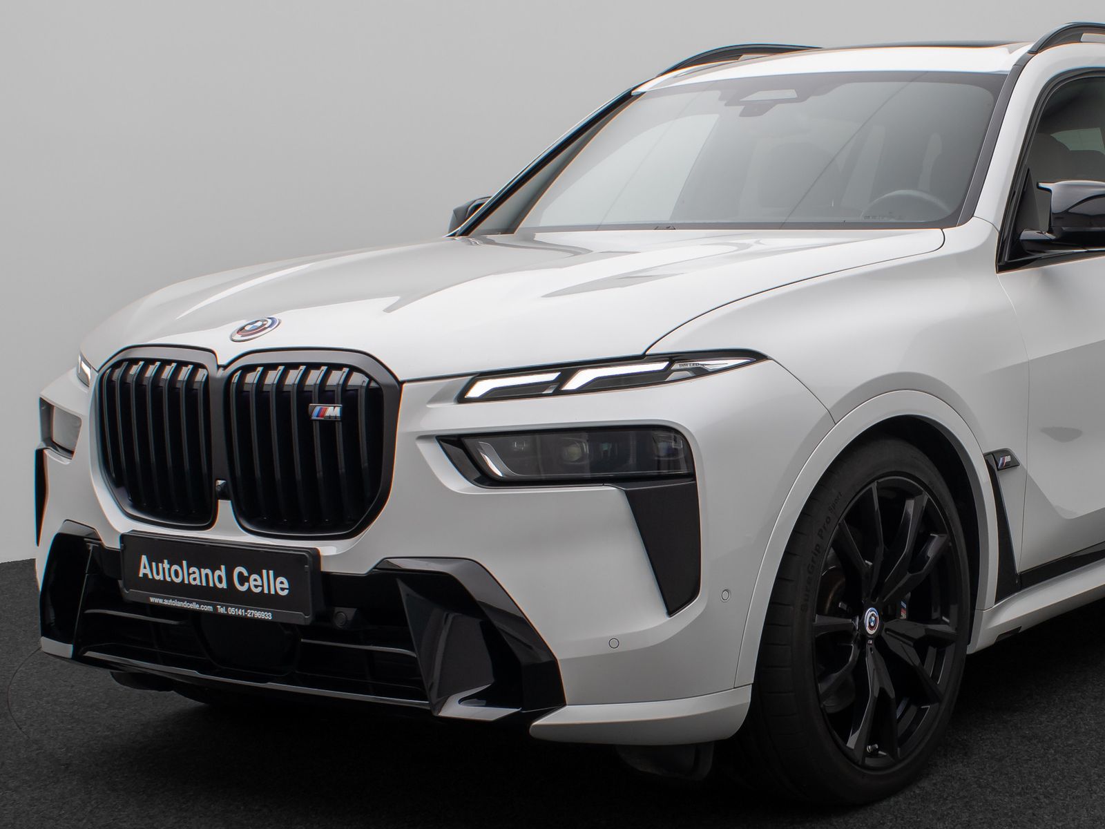 Fahrzeugabbildung BMW X7 M60i xD B&W Panorama HUD 360° Individual 22"