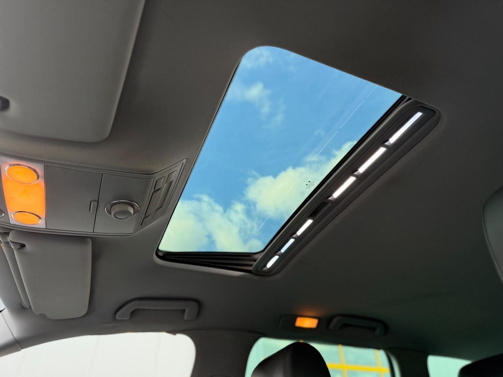Volkswagen Touareg 2008 — photo 12