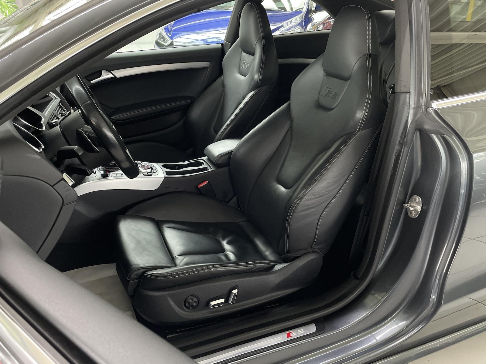 Audi S5 Coupé 3.0 TFSI quattro 333 ch • S tronic • Cuir • Bi-Xénon • GPS