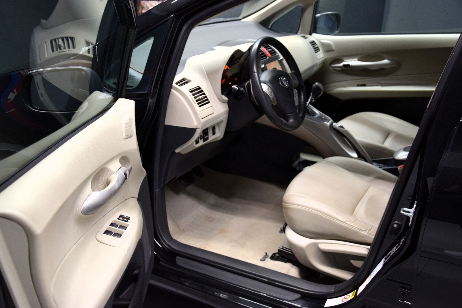Fahrzeugabbildung Toyota Auris Executive 1. Hand Sitzheiz. Automatik PDC
