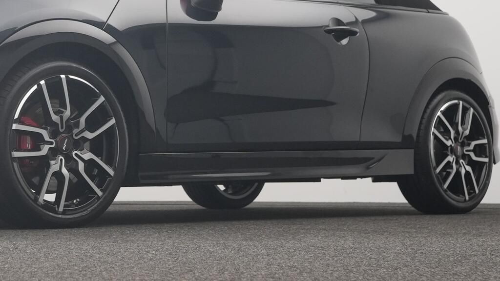 MINI John Cooper Works Cabrio - Bild 24