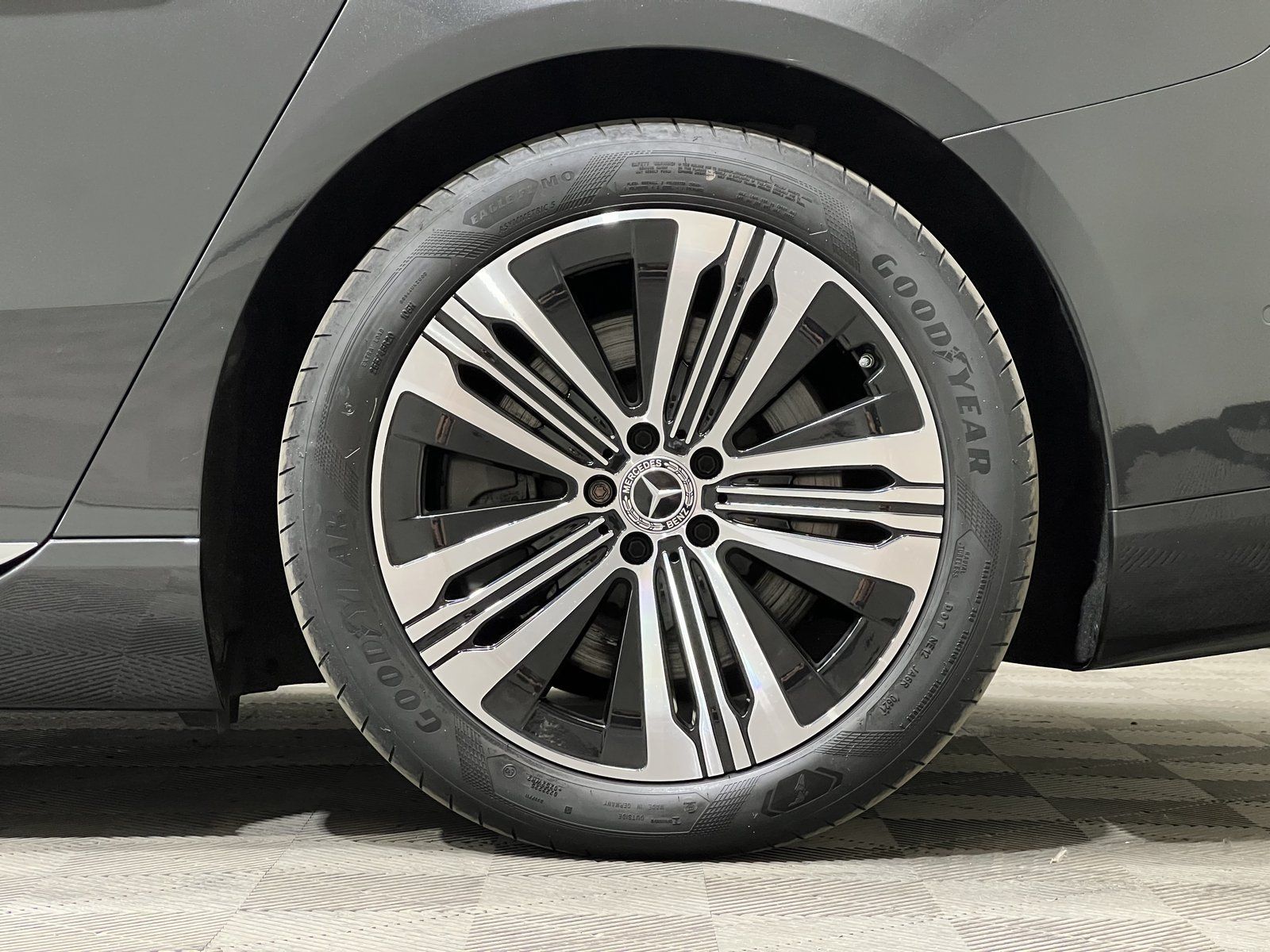 Mercedes-Benz EQS 450 EA Sitzklima Massage HA-LE AHK 360° foto 5