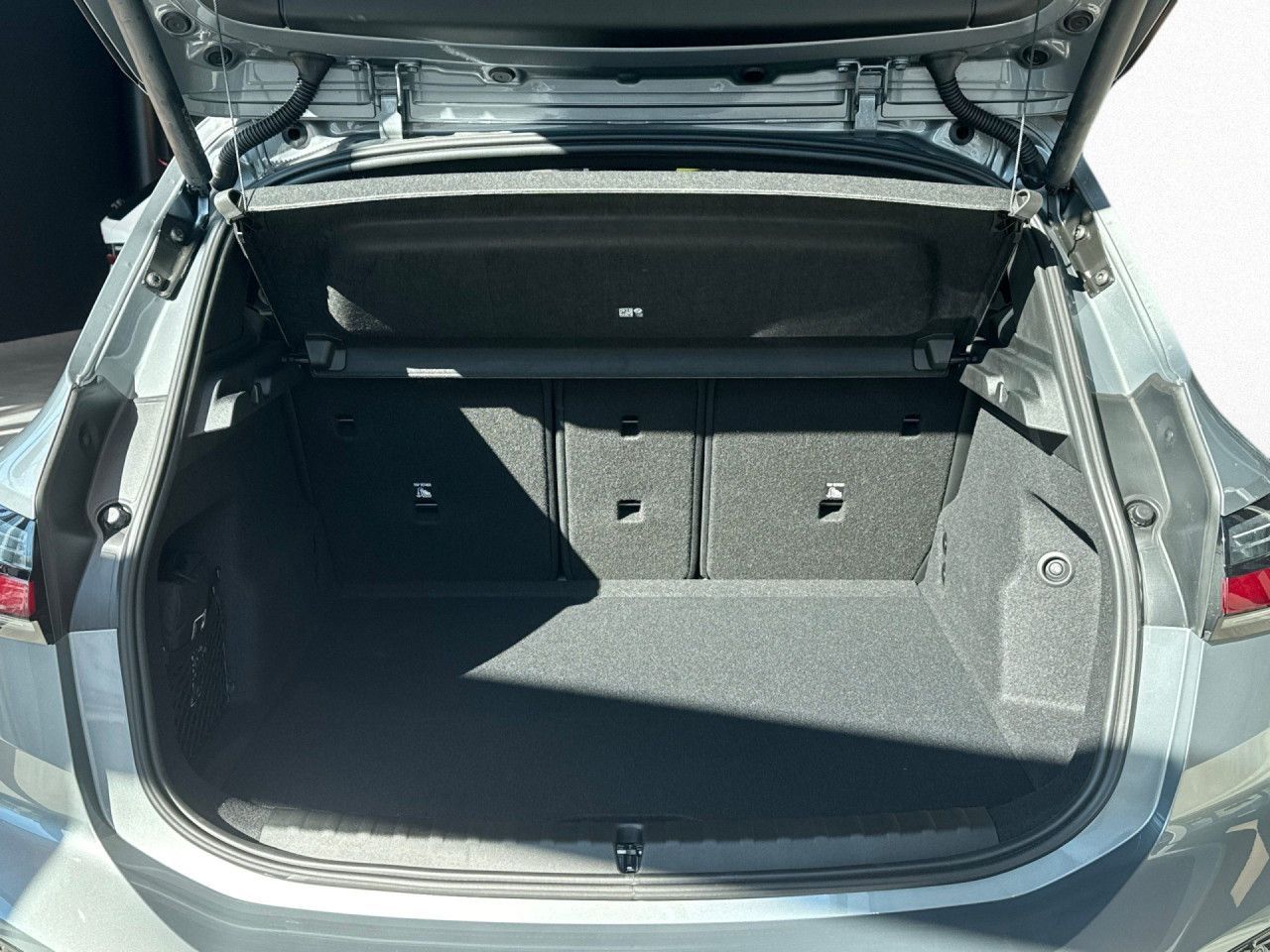 BMW 218 - Bild 17