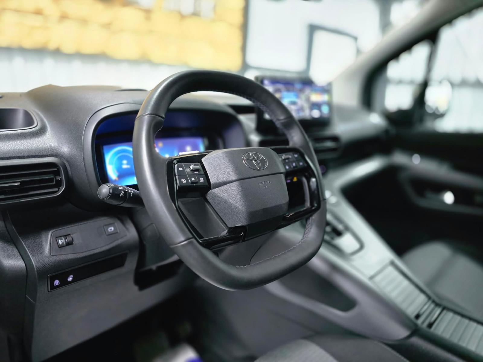 Toyota Proace (Verso) City Team/1.Hd/LED/Navi/Garantie