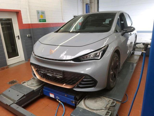 CUPRA Born 150KW62kWh Below Zero BEATS NAVI LED 19LM