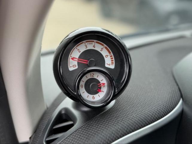 Smart ForTwo BRABUS*JBL*PANORAMA*KAMERA*NAVI*AMBIENTE*