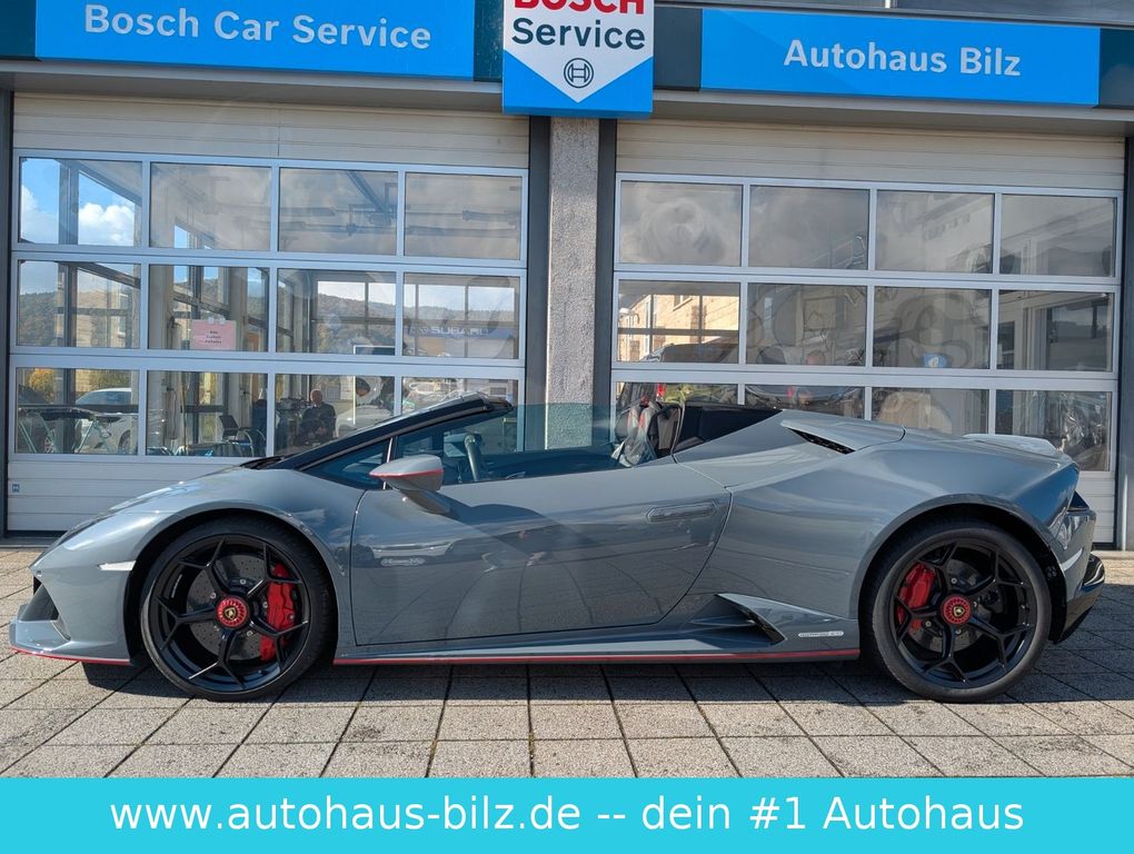 LAMBORGHINI Huracán 2025