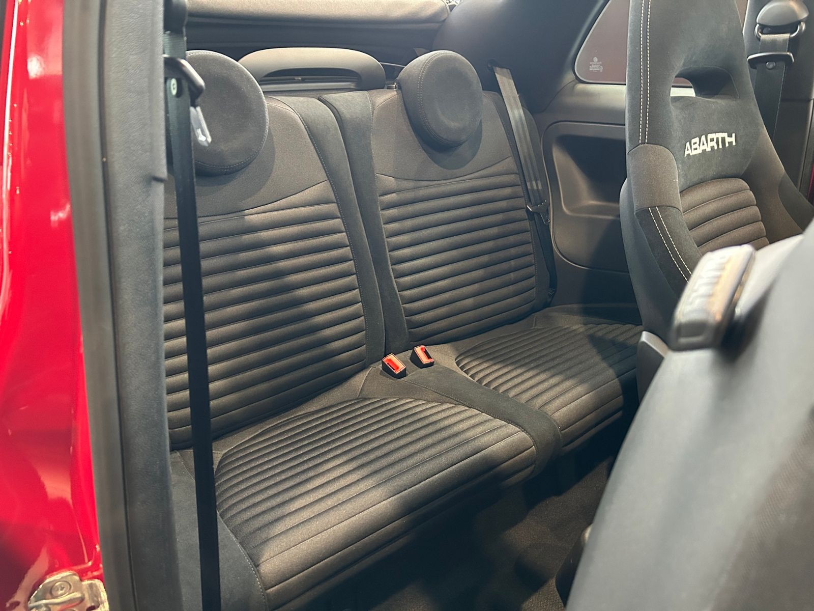 Fahrzeugabbildung Abarth 695 Cabrio BEATS NAVI ALU