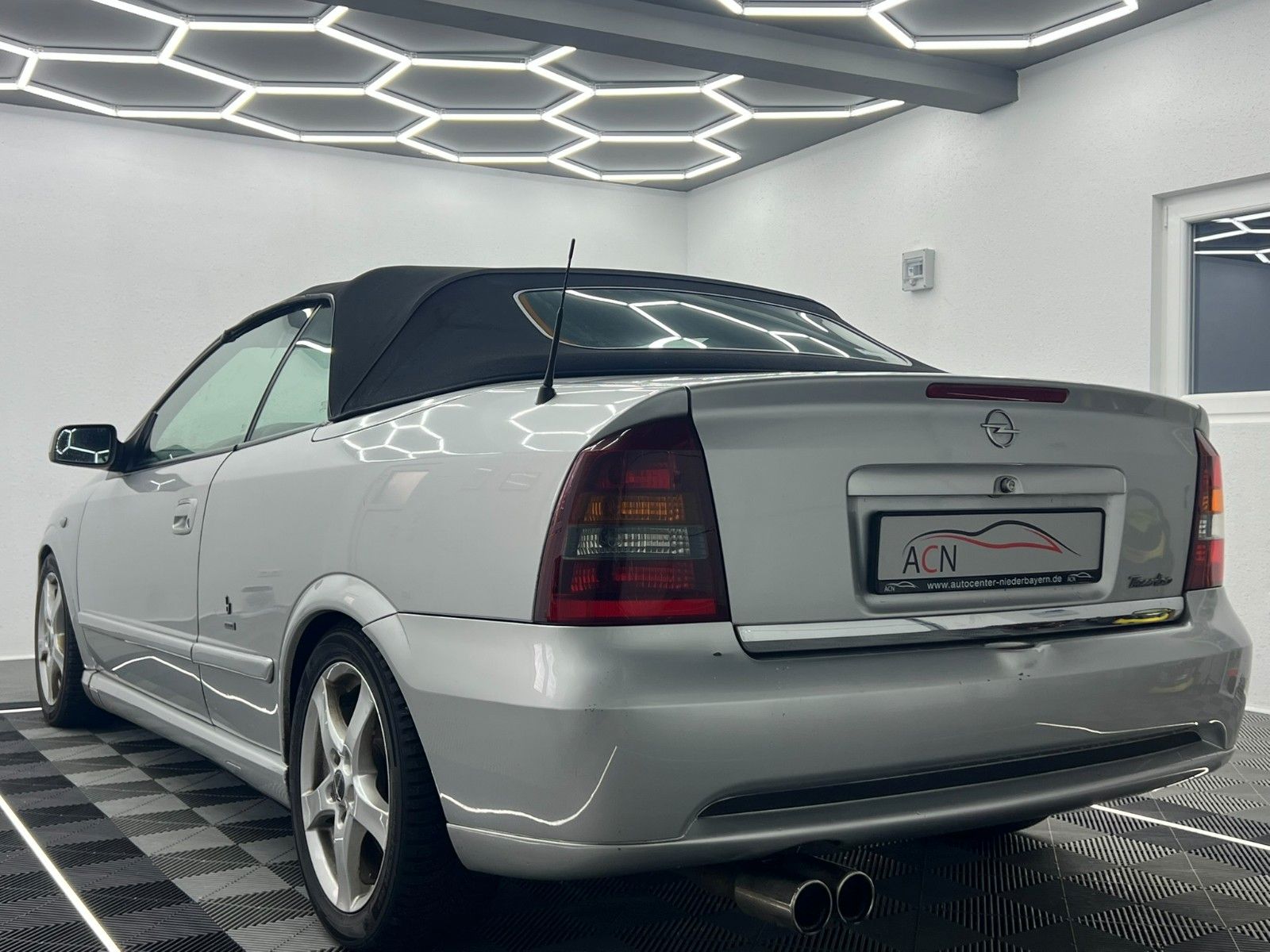 Fahrzeugabbildung Opel Astra G Cabrio 2.0 Turbo/SHZ/KLIMA/LINEA ROSSA