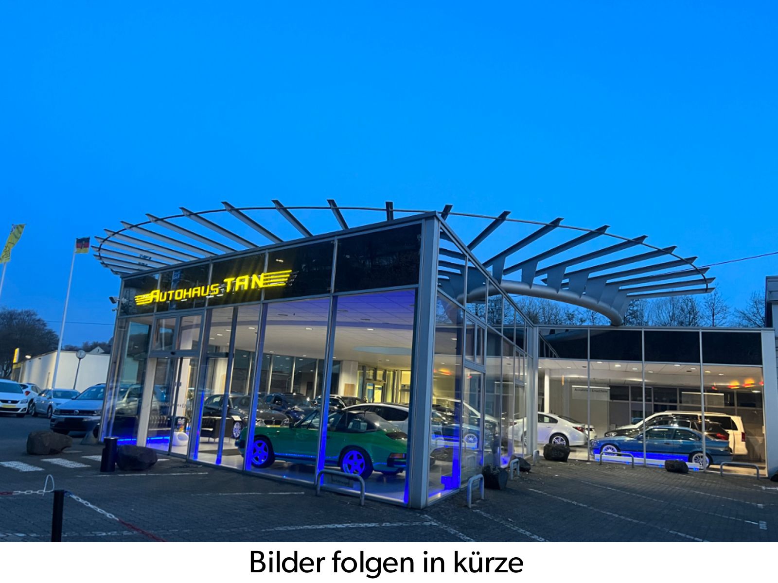 Fahrzeugabbildung Mercedes-Benz CLK 320 AVANTGARDE * 1.HAND *