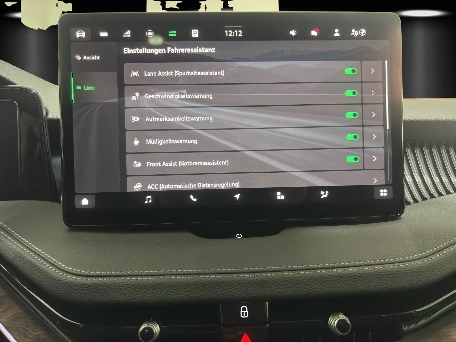 Fahrzeugabbildung SKODA Superb Combi L&K 2,0 TDI 142 kW DSG 4x4 Voll