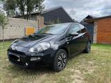 Fiat Punto YOUNG Navi/Klima/neue Bremsen & Allwetter - Fiat Punto YOUNG mit Benzin-Antrieb