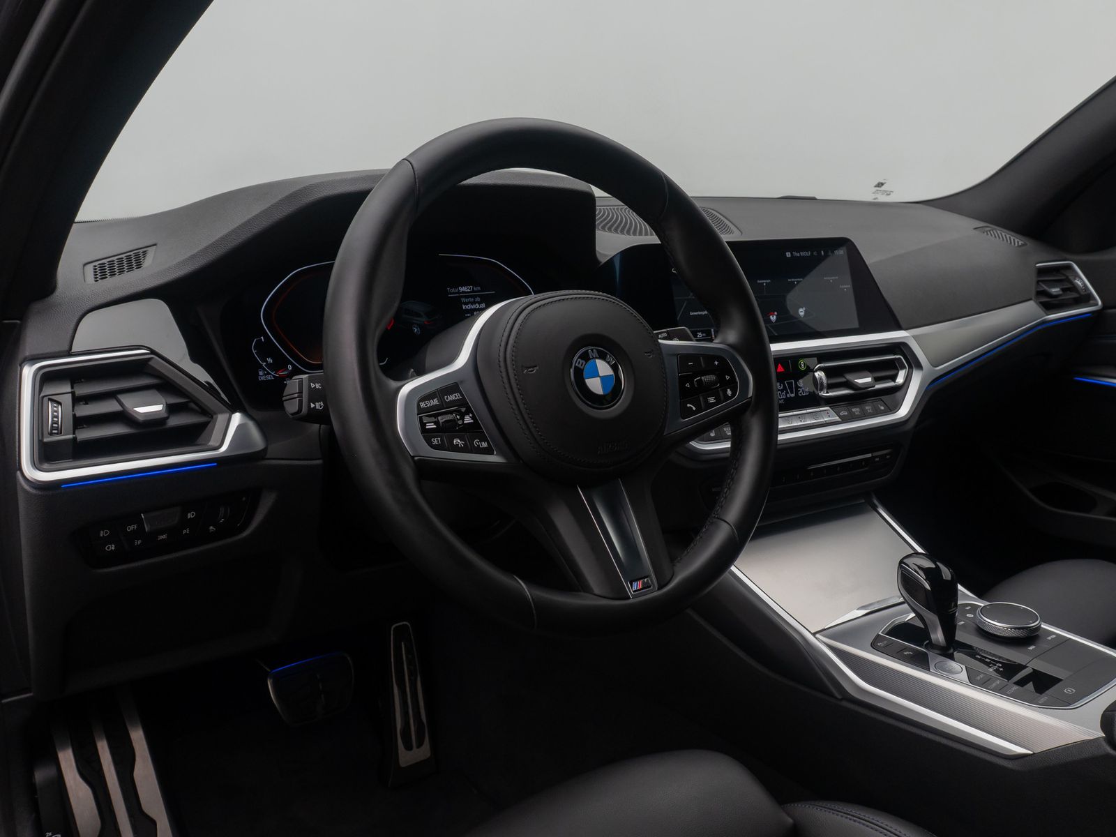 Fahrzeugabbildung BMW 318d M Sport Navi LED AHK DAB FernlichtAss