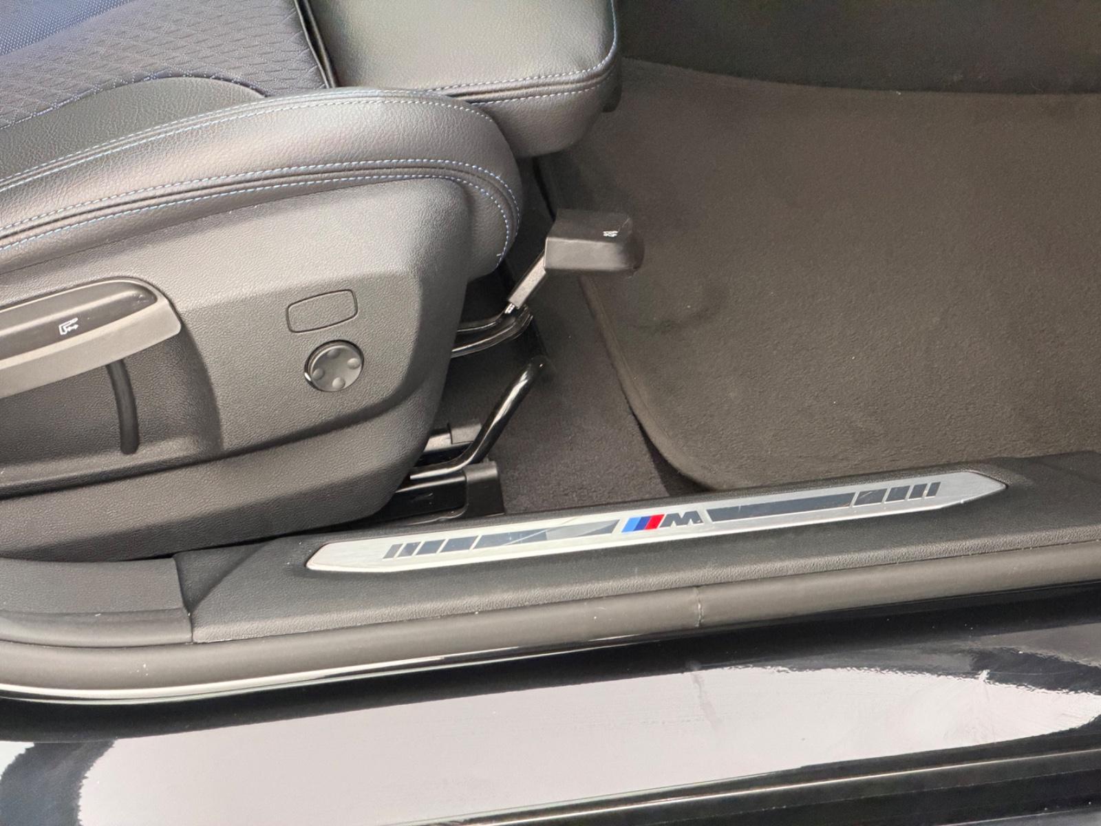 BMW 118i Lim.*M SPORT*SHADOW-LED-SHZ-PDC-TEMPO-WLAN
