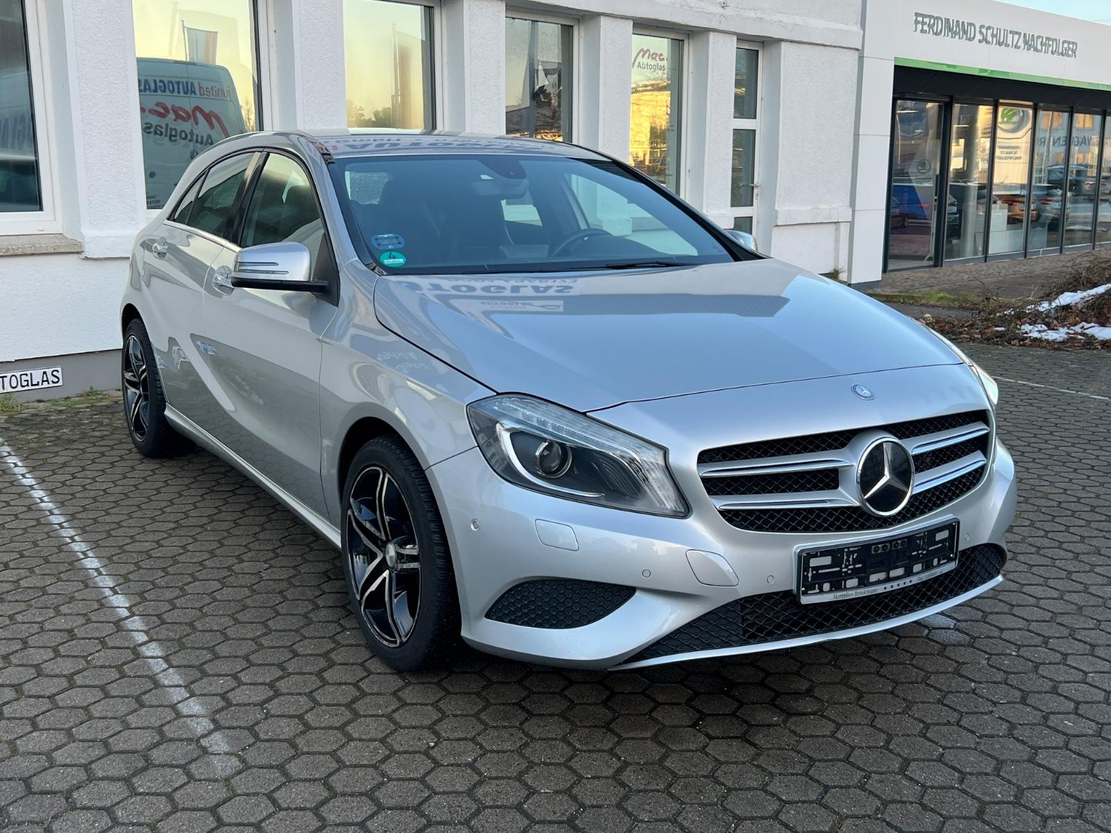 Mercedes-Benz A 180 BlueEfficiency Urban SERVICE & HU NEU
