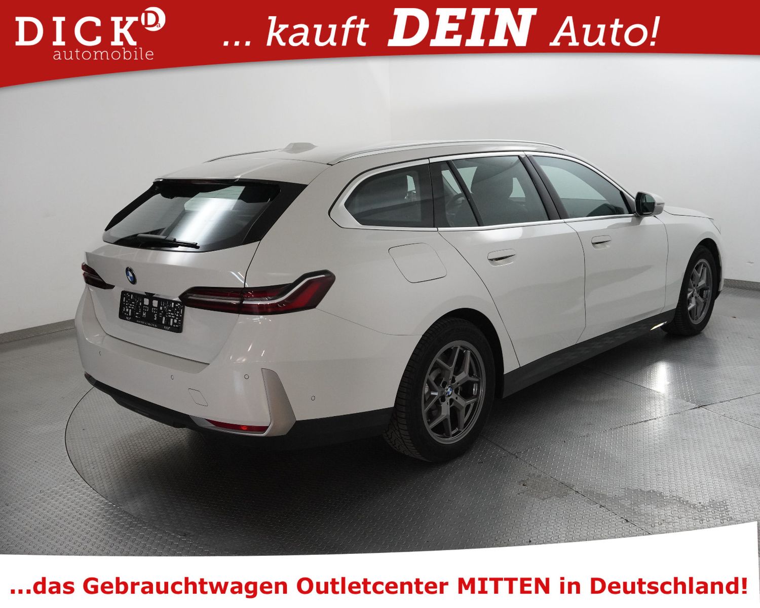 Fahrzeugabbildung BMW 520d T Aut Sport LEDER+SHZ+NAV PLUS+KAM+LED+18+M