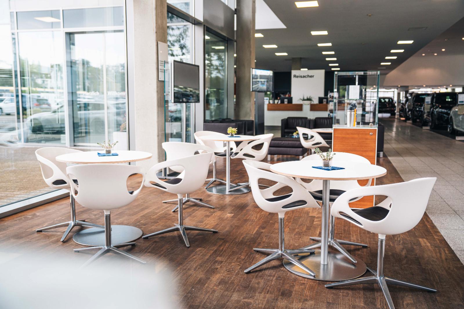 showroom-image-main