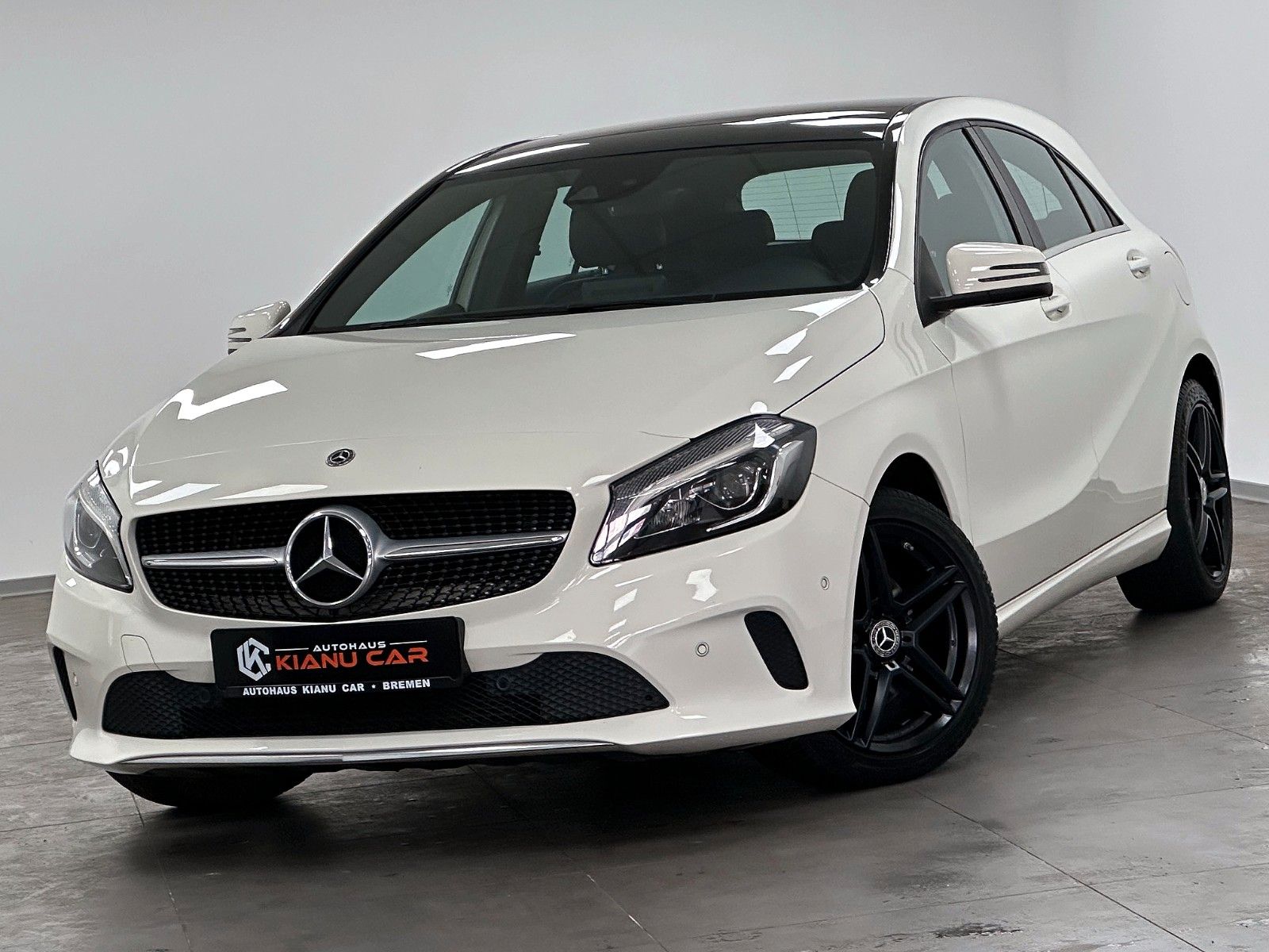 MERCEDES-BENZ A 180 BlueEfficiency.NAVI.LED.PDC.SHZ.PANORAMA