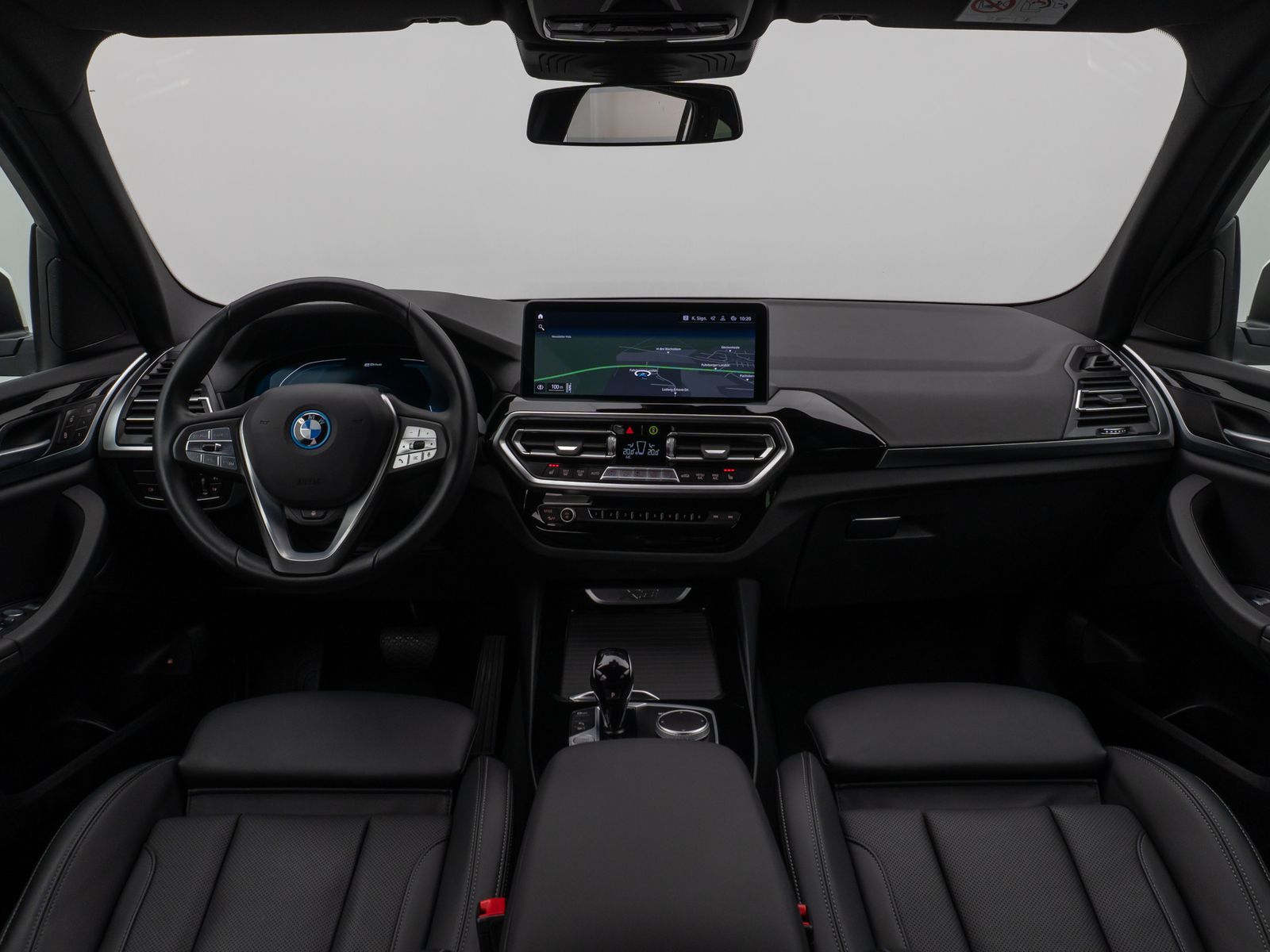 Fahrzeugabbildung BMW X3 xD30e Kamera HUD DAB HiFi Stop&Go AHK Sport