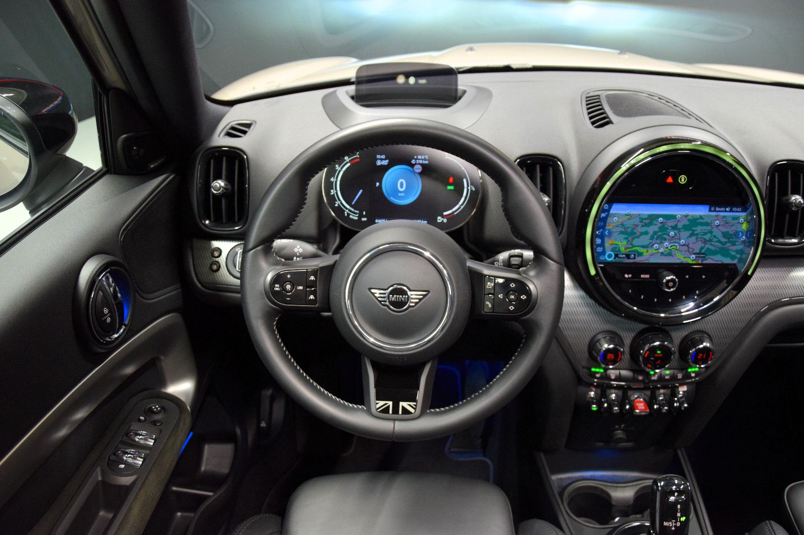 Fahrzeugabbildung MINI Cooper Countryman YOURS Pano HuD Leder Memory