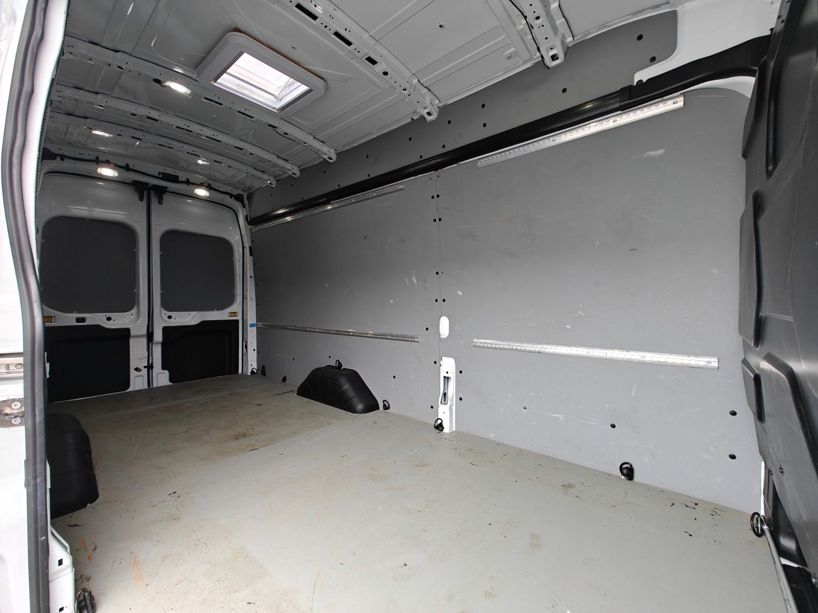 Fahrzeugabbildung Ford Transit Kasten 350EF L4 Trend, Navi, DAB, Kamera