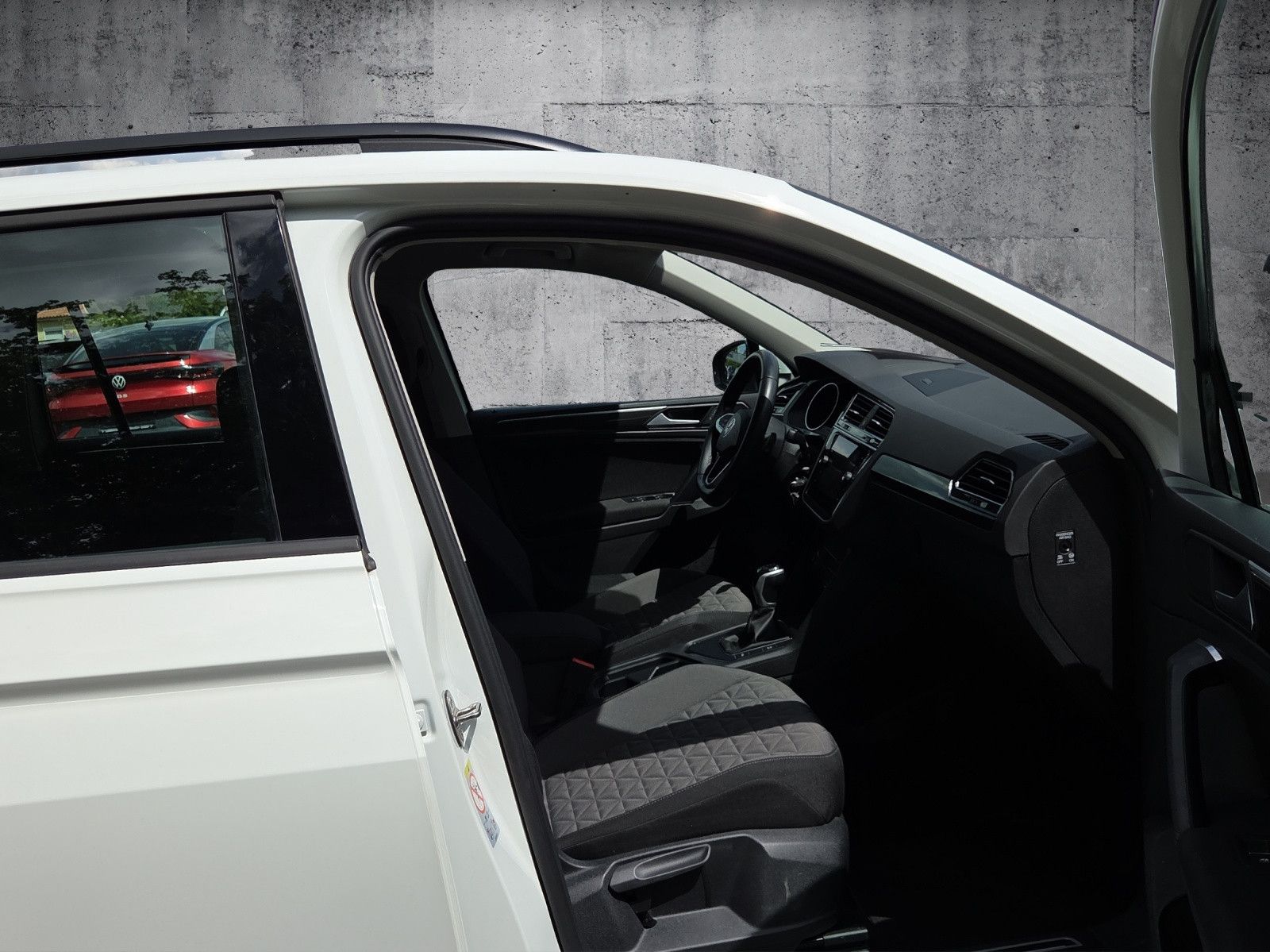 Tiguan LIFE 2.0 TDI SCR DSG RFK AHK