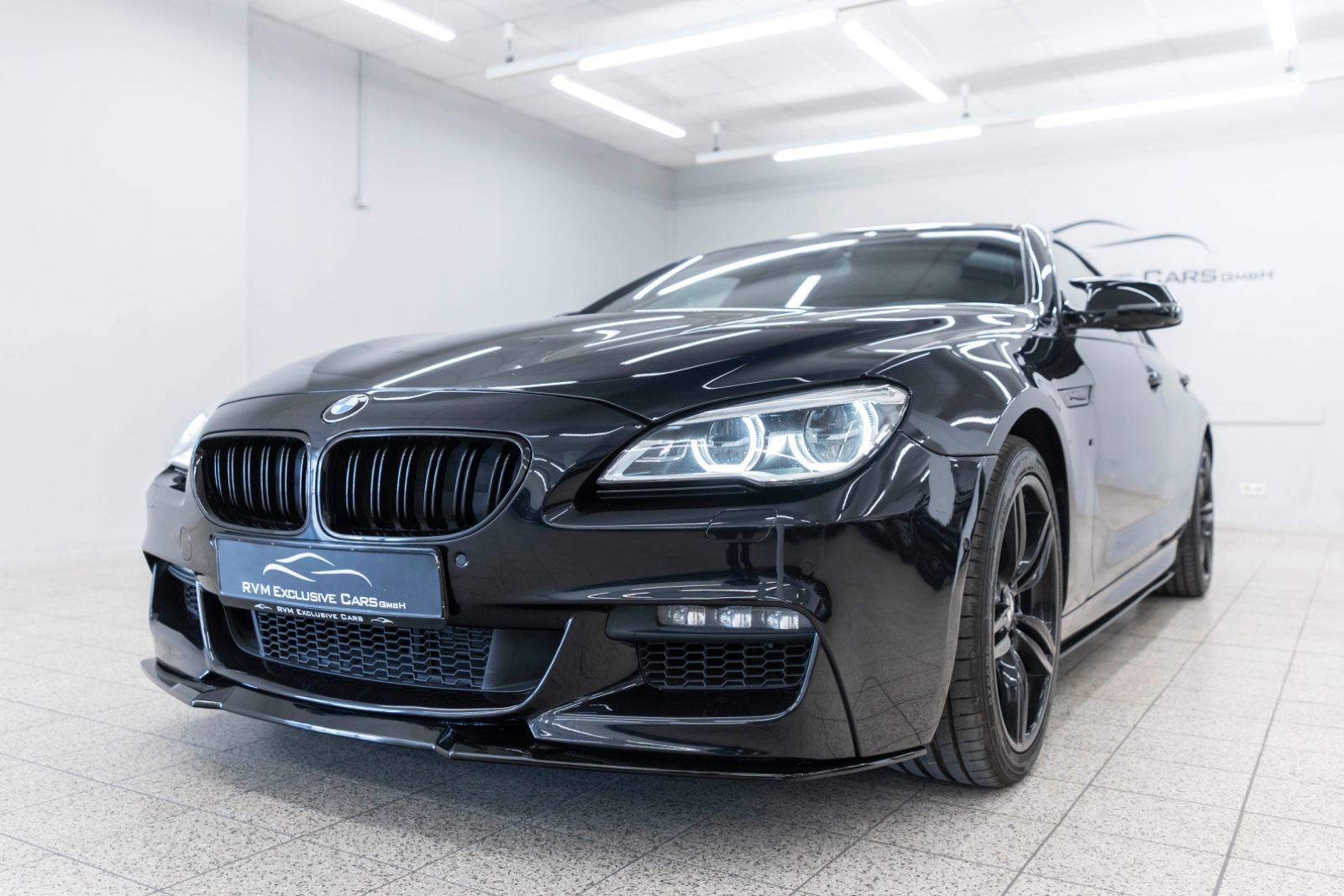 Fahrzeugabbildung BMW 640i xDrive GC M-SPORTPAKET HUD LED H&K