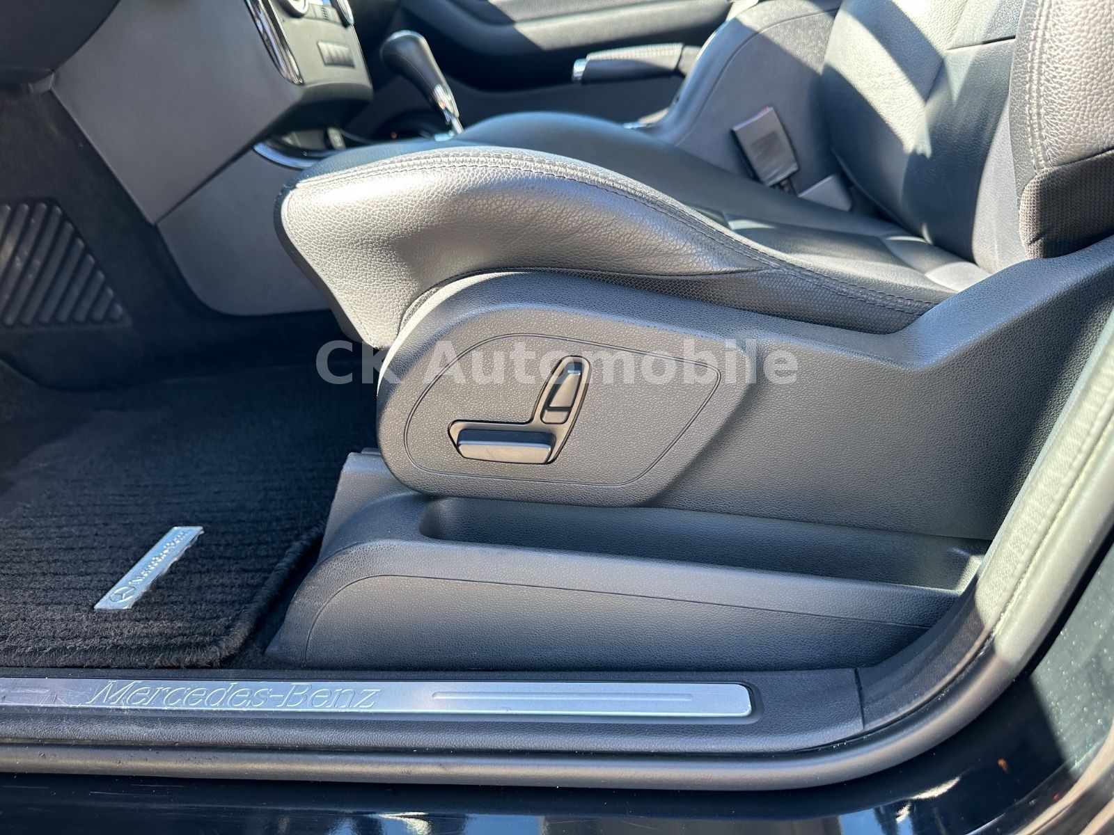 Fahrzeugabbildung Mercedes-Benz A 200 Avantgarde Special Edition/Automatik/Navi