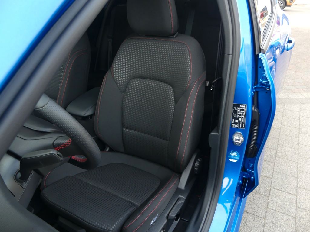 FORD Focus Lim. ST-Line X*ACC*Kamera* FORD Focus Lim. ST-Line X*ACC*Kamera*