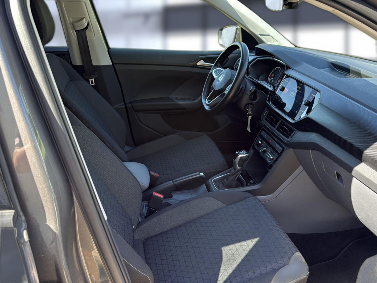 Fahrzeugabbildung Volkswagen T-Cross Life/ unfallfrei /