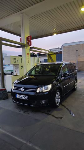 Volkswagen VW Touran. 1.4  TSI highline Parkpilot-  N...