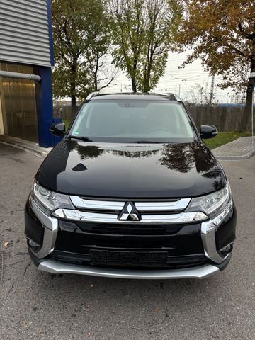 Mitsubishi Outlander/ TÜV Neu/ 7 Sitzer / Automatik 