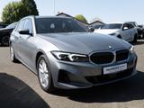BMW 330d Touring xDrive FACEL. AHK HUD LED ACC NAVI - BMW 330: Kombi, 330d Xdrive